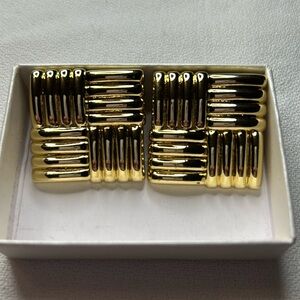 Gold pltd woven square earrings new